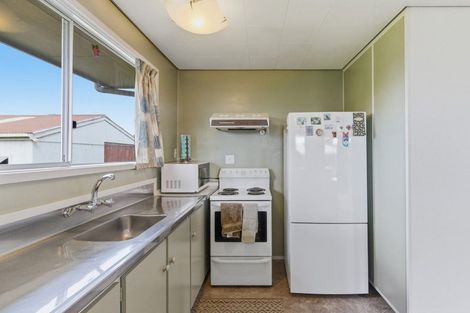 Photo of property in 28 Newcastle Street, Riversdale, 9776