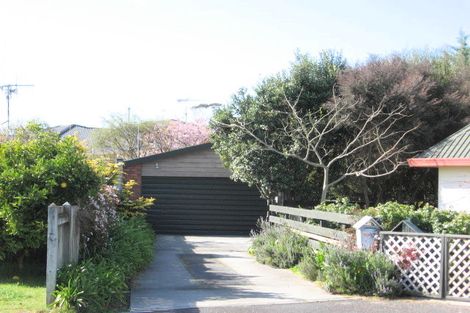 Photo of property in 27 Barbara Grove, Papamoa Beach, Papamoa, 3118