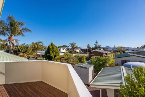 Photo of property in 19 Martin Place, Cooks Beach, Whitianga, 3591