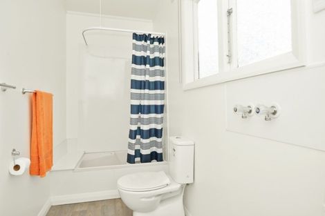 Photo of property in 436 High Street South, Carterton, 5713