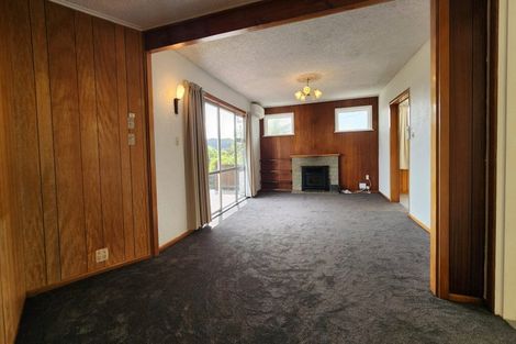 Photo of property in 28 Huntingdon Street, Northland, Wellington, 6012