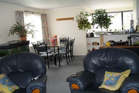 Photo of property in 20 Melrose Road, Island Bay, Wellington, 6023