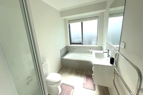 Photo of property in 32 Pakanga Grove, Pyes Pa, Tauranga, 3112