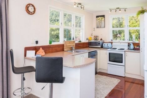 Photo of property in 60 York Street, Picton, 7220