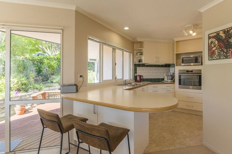 Photo of property in 7 Amokura Street, Waikanae, 5036