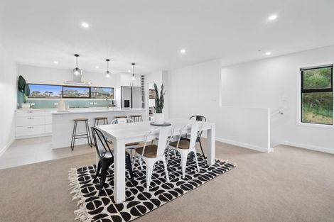 Photo of property in 15 Nanda Way, Khandallah, 6035