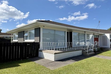Photo of property in 2/22 Ramsey Street, Papatoetoe, Auckland, 2025