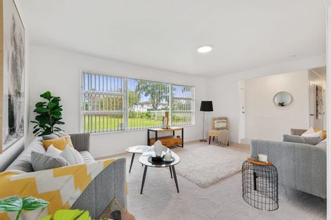 Photo of property in 7 Hobart Crescent, Wattle Downs, Auckland, 2103