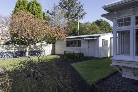 Photo of property in 263 Huatoki Street, Upper Vogeltown, New Plymouth, 4310