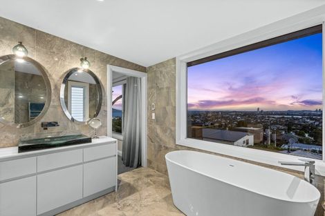 Photo of property in 21a Castor Bay Road, Castor Bay, Auckland, 0620