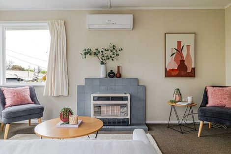 Photo of property in 10 Stoke Place, Awapuni, Palmerston North, 4412