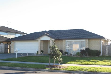 Photo of property in 5 Greta Banks Place, Wattle Downs, Auckland, 2103