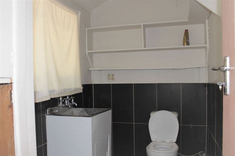 Photo of property in 5 Maxwell Avenue, Papatoetoe, Auckland, 2025