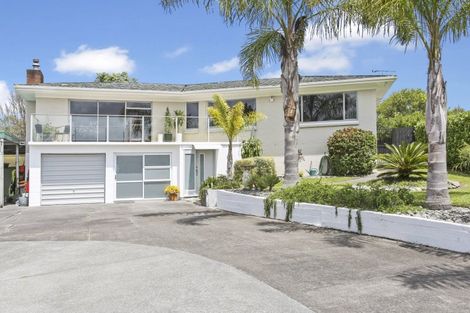 Photo of property in 13 Hanover Place, Pahurehure, Papakura, 2113