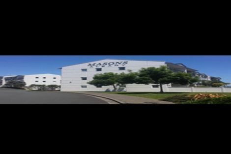 Photo of property in 9c/60 Masons Road, Oteha, Auckland, 0632