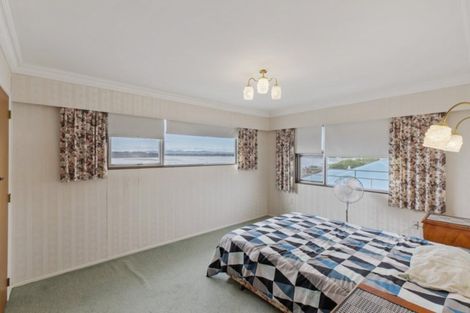 Photo of property in 47 Omokoroa Road, Omokoroa, 3114