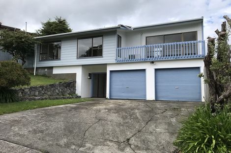 Photo of property in 18 Mercury Way, Whitby, Porirua, 5024