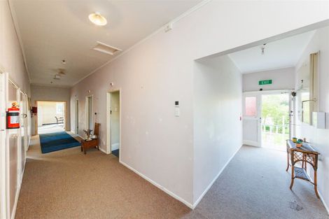 Photo of property in 21 Ongo Road, Hunterville, 4730