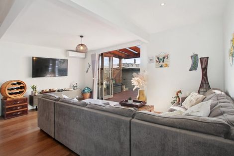 Photo of property in 24 Haven Drive, East Tamaki, Auckland, 2013