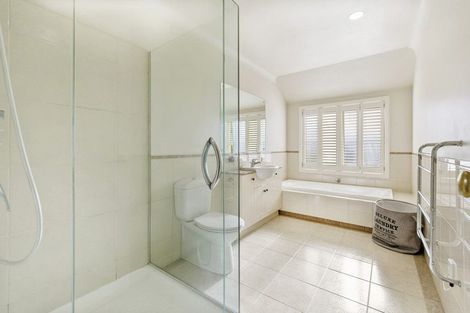 Photo of property in 12 Fairfield Lane, East Tamaki Heights, Auckland, 2016