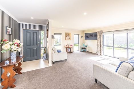 Photo of property in 25 Edith Collier Drive, Otamatea, Whanganui, 4500