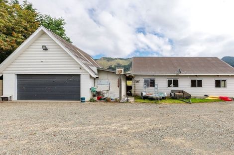 Photo of property in 10 Roma Way, Waitarere, 5510