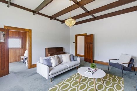 Photo of property in 225 Kuku Beach Road, Kuku, Manakau, 5570