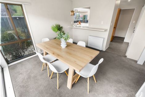 Photo of property in 2/9 Ludecke Place, Sockburn, Christchurch, 8042