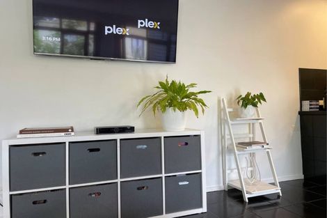 Photo of property in 28 Waterview Downs, Waterview, Auckland, 1026