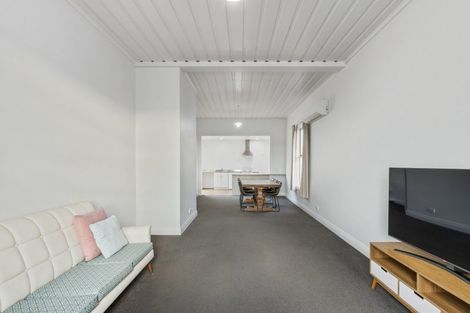 Photo of property in 210 Courtenay Street, New Plymouth, 4312