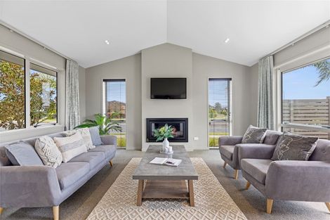 Photo of property in 63 Golden Sands Drive, Papamoa Beach, Papamoa, 3118