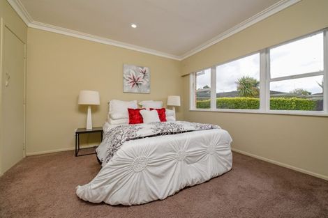 Photo of property in 2/23 Alexander Avenue, Papatoetoe, Auckland, 2025