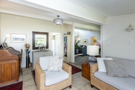 Photo of property in 72 Puketapu Road, Taradale, Napier, 4112