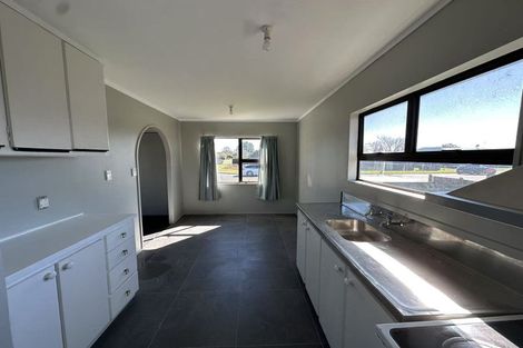 Photo of property in 37 Breckons Avenue, Nawton, Hamilton, 3200