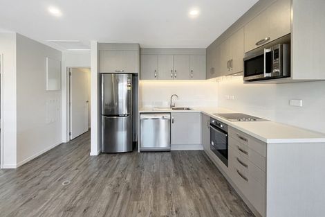 Photo of property in 80h Shakespeare Road, Waltham, Christchurch, 8023