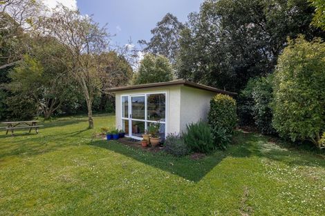 Photo of property in 305 Karere Road, Tiakitahuna, Palmerston North, 4477