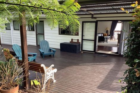Photo of property in 6 Puketiro Place, Paihia, 0200