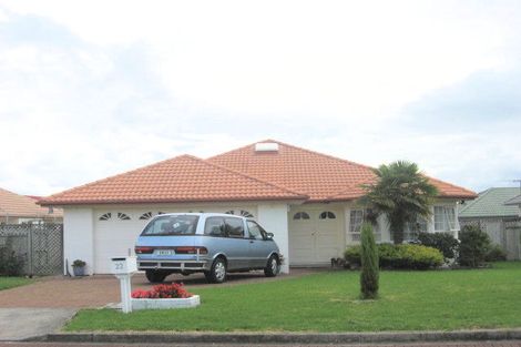 Photo of property in 22 Palmcrest Grove, Highland Park, Auckland, 2010