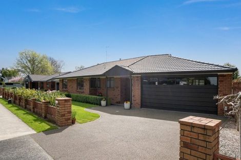 Photo of property in 2a Princes Street, Cambridge, 3434