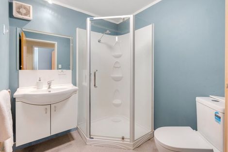 Photo of property in 15 Robbies Road, Shelly Park, Auckland, 2014