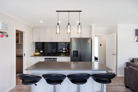 Photo of property in 8 Henty Lane, Marton, 4710