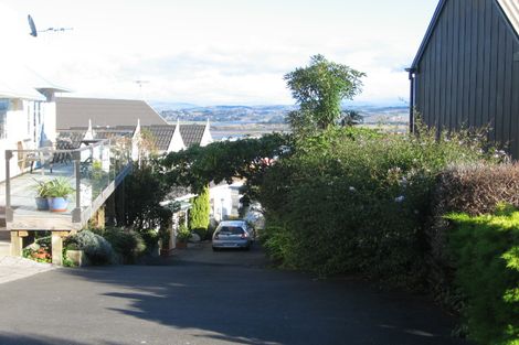 Photo of property in 32 Roslyn Road, Bluff Hill, Napier, 4110