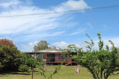 Photo of property in 6 Hinekura Road, Tolaga Bay, 4077