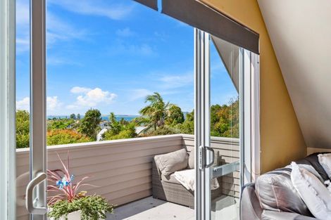 Photo of property in 12 Salem Place, Torbay, Auckland, 0630