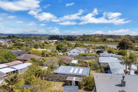 Photo of property in 27 Wharf Road, Te Atatu Peninsula, Auckland, 0610