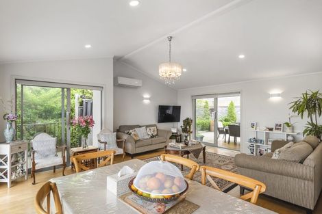 Photo of property in 2/23 Parr Terrace, Castor Bay, Auckland, 0620