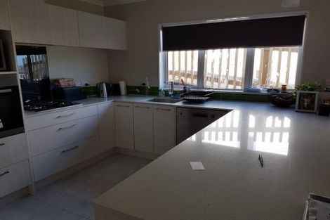 Photo of property in 7a Madeira Close, Whitby, Porirua, 5024