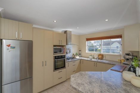 Photo of property in 5 Wells Place, Whitianga, 3510