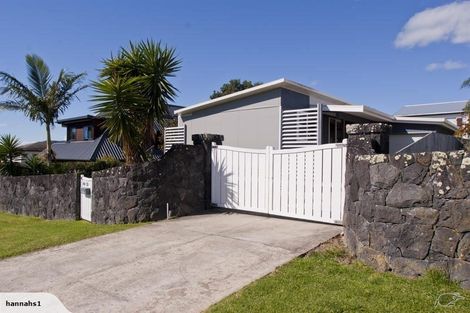 Photo of property in 15a Sea View Terrace, Cockle Bay, Auckland, 2014