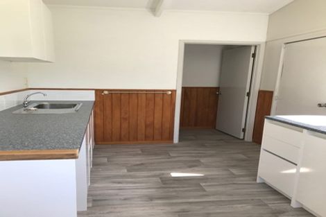 Photo of property in 50 Matua Road, Huapai, Kumeu, 0810